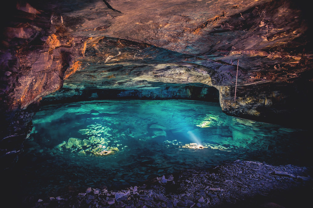 Carnglaze Caverns